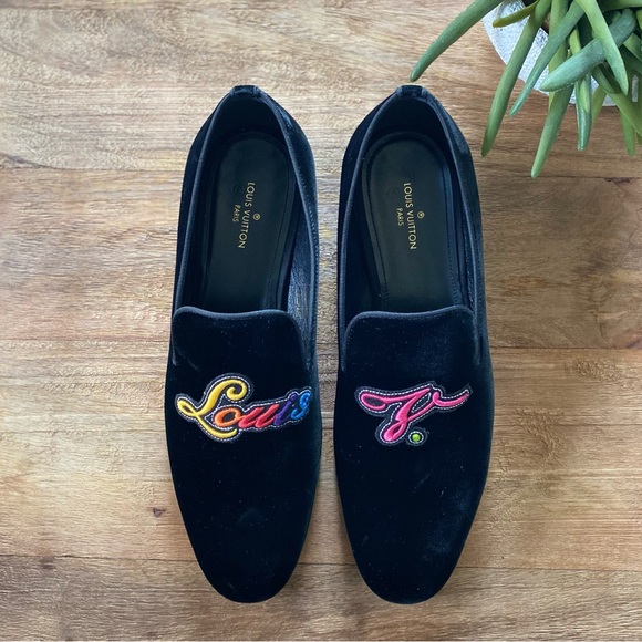 LOUIS VUITTON “Louis V.” Velvet Auteuil Slippers - Picture 2 of 13